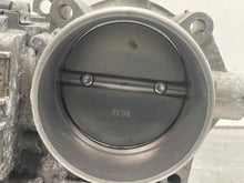 Load image into Gallery viewer, THROTTLE BODY Vw Beetle Jetta Rabbit 05 - 07 - NW331379