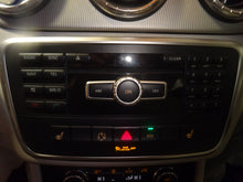 Load image into Gallery viewer, Radio MERCEDES CLA-CLASS 2014 - NW138591