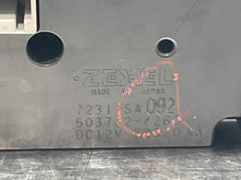 Load image into Gallery viewer, TEMPERATURE CONTROLS Subaru Forester 2005 05 2006 06 - NW331865