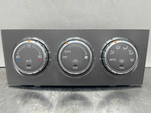 Load image into Gallery viewer, TEMPERATURE CONTROLS Subaru Forester 2005 05 2006 06 - NW331865