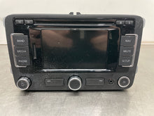 Load image into Gallery viewer, RADIO Volkswagen Golf Golf GTI 2012 12 2013 13 2014 14 AM FM CD - NW331991