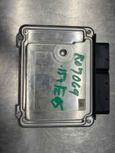 Load image into Gallery viewer, ECU ECM Computer Volkswagen EOS 2015 - NW332406