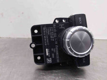 Load image into Gallery viewer, RADIO CLS550 CLS63 SLK250 SLK300 SLK350 SLK55 12 13 14 15 - NW332689