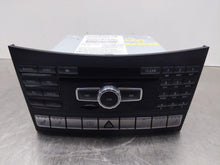 Load image into Gallery viewer, RADIO Mercedes-Benz CLS550 CLS63 2012 12 - NW332690