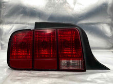Load image into Gallery viewer, TAIL LIGHT LAMP ASSEMBLY Ford Mustang 05 06 07 08 09 Left - NW332800