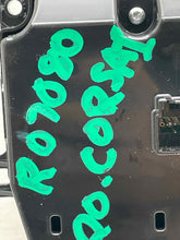 Load image into Gallery viewer, Radio CORSAIR 2020 - NW334049