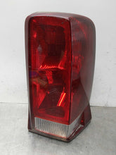 Load image into Gallery viewer, TAIL LIGHT LAMP ASSEMBLY Escalade Escalade ESV 2002-2006 Right - NW335289