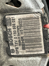 Load image into Gallery viewer, RADIATOR FAN ASSEMBLY Cooper Mini 1 Clubman 2007-2014 - NW335638