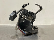 Load image into Gallery viewer, Suspension Air Compressor Pump Lincoln Navigator 2003 - NW8327