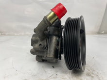 Load image into Gallery viewer, Power Steering Pump Dodge 300C 2006 - NW162626