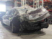 Load image into Gallery viewer, Carrier Assembly Jaguar XF 2018 - NW339041