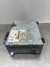 Load image into Gallery viewer, Radio Jaguar XF 2018 - NW339437