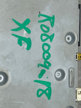 Load image into Gallery viewer, Radio Jaguar XF 2018 - NW339437