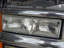 Load image into Gallery viewer, HEADLIGHT LAMP ASSEMBLY 1500 Pickup 2500 Pickup 3500 Pickup 90-02 Right - NW342761