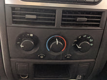 Load image into Gallery viewer, TEMPERATURE CONTROLS Jeep Grand Cherokee 99 00 01 02 03 04 - NW342759