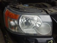 Load image into Gallery viewer, HEADLIGHT LAMP ASSEMBLY Land Rover LR2 08 09 10 Right - NW103498