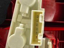 Load image into Gallery viewer, OUTER TAIL LIGHT LAMP 323i 325ci 325i 328i 330ci 330i 06-08 Right - NW180357