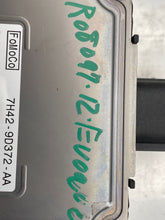 Load image into Gallery viewer, FUEL PUMP CONTROL MODULE COMPUTER Evoque LR2 LR4 Range Rover Sport 10-16 - NW345025