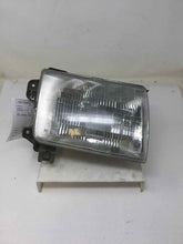 Load image into Gallery viewer, HEADLIGHT LAMP ASSEMBLY Nissan Frontier Pickup Xterra 00 01 Right - NW102842
