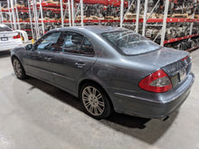 Load image into Gallery viewer, CARRIER ASSEMBLY E280 E300 E320 E350 E550 E63 07 08 09 AWD - NW345982