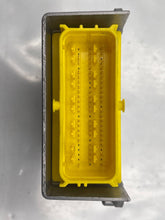 Load image into Gallery viewer, AIRBAG MODULE COMPUTER Audi A4 Rs4 S4 2008 08 - NW28229