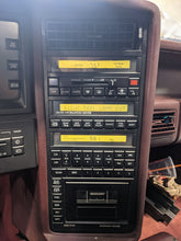 Load image into Gallery viewer, Radio Oldsmobile Allante 1989 - NW346868