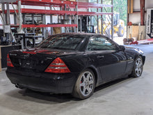 Load image into Gallery viewer, CARRIER ASSEMBLY Mercedes SLK230 1997 97 98 99 00 - 03 - NW347071