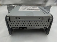 Load image into Gallery viewer, RADIO RECEIVER Land Rover LR2 2008 08 2009 09 2010 10 2011 11 2012 12 - NW139368