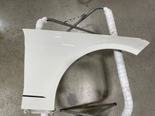 Load image into Gallery viewer, FRONT FENDER E250 Van E250D E300 E350 E400 E550 E63 10-16 Right - NW348387