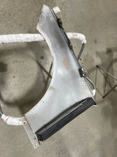 Load image into Gallery viewer, FRONT FENDER E250 Van E250D E300 E350 E400 E550 E63 10-16 Right - NW348387