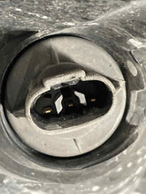 Load image into Gallery viewer, Headlight Lamp Assembly Acura RL 2002 - NW348428