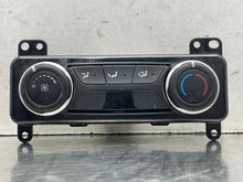 Load image into Gallery viewer, Temperature Controls Ford Explorer 2015 - NW348821