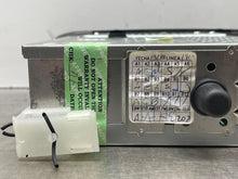 Load image into Gallery viewer, RADIO 2000 00 2001 01 02 03 04 VW Beetle - NW351606