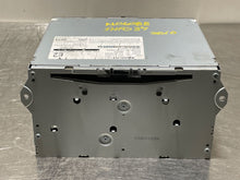 Load image into Gallery viewer, RADIO EX35 FX35 FX50 G25 G37 QX60 Armada Maxima Murano 10-15 AM FM 6CD - NW137032
