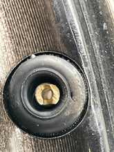 Load image into Gallery viewer, Wheel Rim Chevrolet Colorado 2016 - NW378991