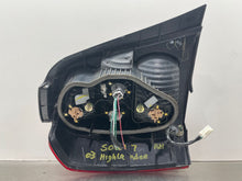 Load image into Gallery viewer, TAIL LIGHT LAMP ASSEMBLY Highlander 2001 01 2002 02 2003 03 Right - NW378944
