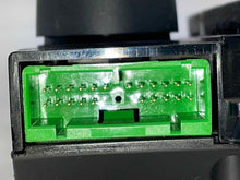 Load image into Gallery viewer, RADIO CONTROL Volvo C70 S60 S80 V70 XC60 XC70 2011 11 2012 12 2013 13 - NW140374