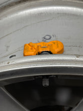 Load image into Gallery viewer, Wheel Rim SAAB 9-3 2009 - NW201018