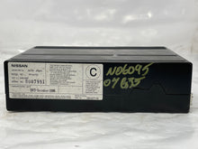 Load image into Gallery viewer, CD CHANGER Infiniti G35 2007 07 2008 08 - NW137011