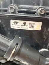 Load image into Gallery viewer, Transmission Hyundai Tucson 2017 - NW379943
