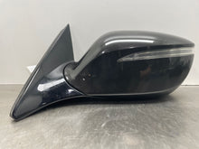 Load image into Gallery viewer, Side View Door Mirror Hyundai Equus 2014 - NW382394
