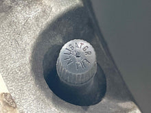 Load image into Gallery viewer, WHEEL Honda Pilot 2003 03 2004 04 16x6.5 5 Spoke - NW390744