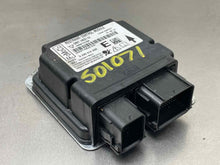 Load image into Gallery viewer, AIR BAG CONTROL MODULE COMPUTER Buick C-MAX 13 14 15 16 17 - NW381307