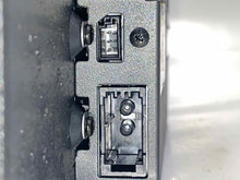 Load image into Gallery viewer, REMOTE CD CHANGER C230 C240 C280 C32 C320 C350 C55 CL500 CL55 03-07 - NW139136
