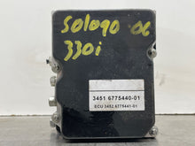 Load image into Gallery viewer, ABS PUMP BMW 330xi 325xi 2006 06 - NW380048