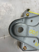 Load image into Gallery viewer, AIR BAGC OMPUTER Celica 2000 00 2001 01 02 03 04 05 - NW38177