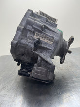 Load image into Gallery viewer, Transfer Case Hyundai Genesis 2016 - NW389426