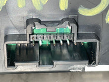 Load image into Gallery viewer, REAR TEMPERATURE CONTROLS Enclave Suburban 1500 Suburban 2500 07-16 - NW385256