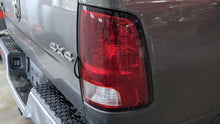 Load image into Gallery viewer, TAIL LIGHT LAMP ASSEMBLY 1500 Pickup 2500 Pickup 3500 Pickup 09-14 Right - NW389524