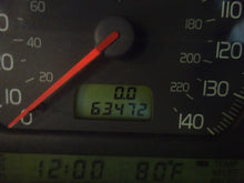 Load image into Gallery viewer, SPEEDOMETER CLUSTER Volvo C70 1999 99 2000 00 2001 01 - NW162347